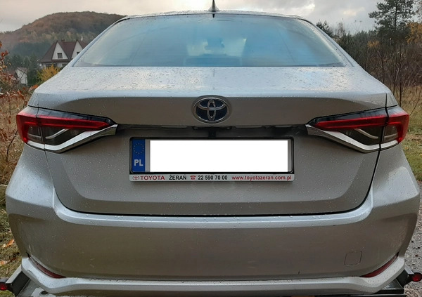 Toyota Corolla cena 26700 przebieg: 44000, rok produkcji 2021 z Gołańcz małe 56